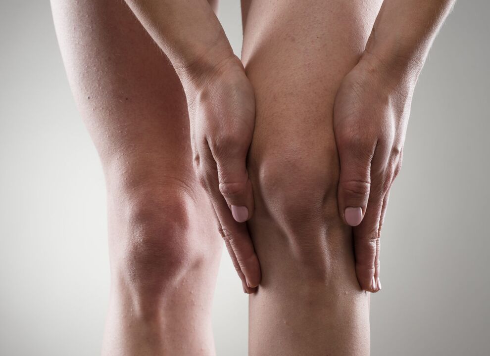 Osteoartróza kolenního kloubu, projevující se bolestí a ztuhlostí